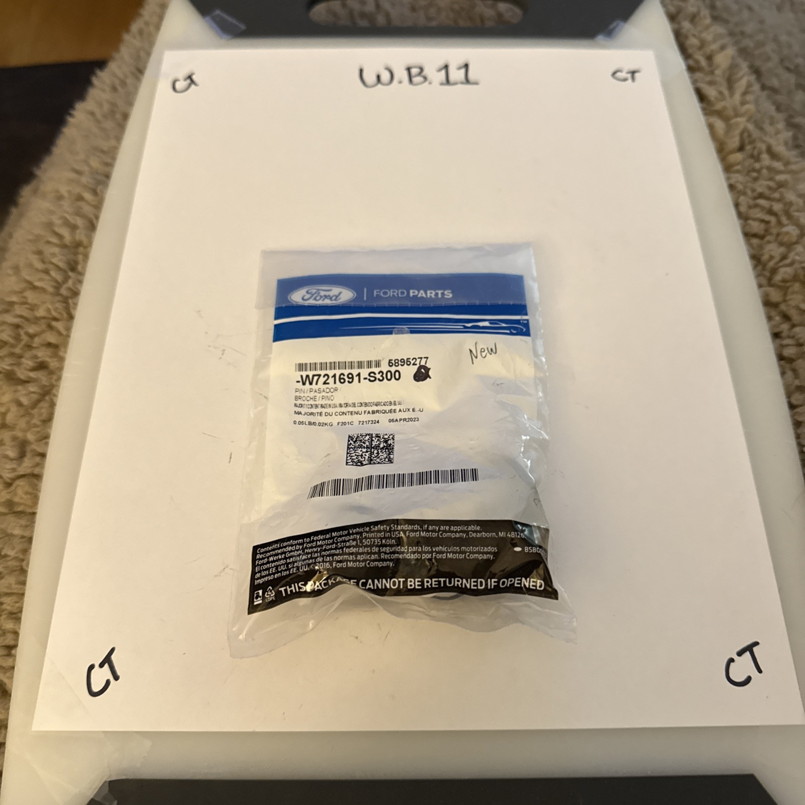 (1) FORD OEM 22-23 Maverick Roof Interior Trim-Headliner Clip W721691S300