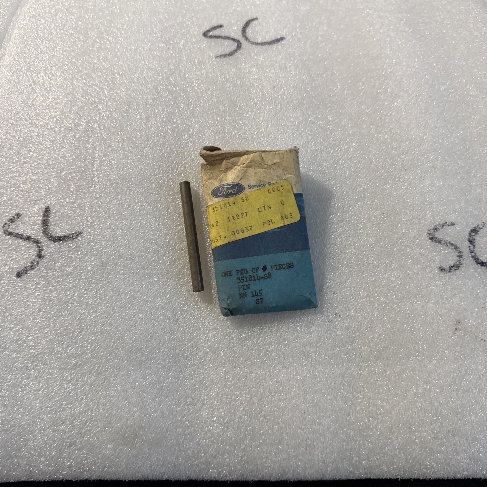 (1) Ford Pin 351814-s8 Sold Individually