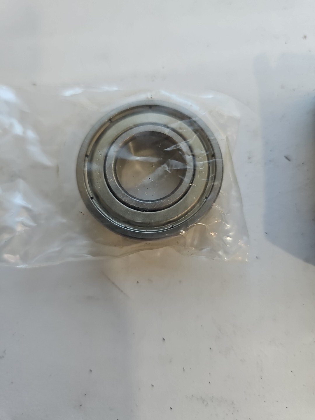 1623 ZZ 0.6250" Bore x 1-3/8" OD x 7/16" W Single Row 2Metal Shield Ball Bearing - Image 3