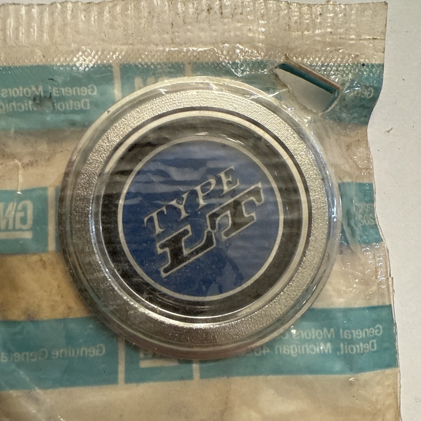 1973-1978 Chevrolet Camaro LT Interior Door Panel Window Crank Block Off Emblem - Image 4