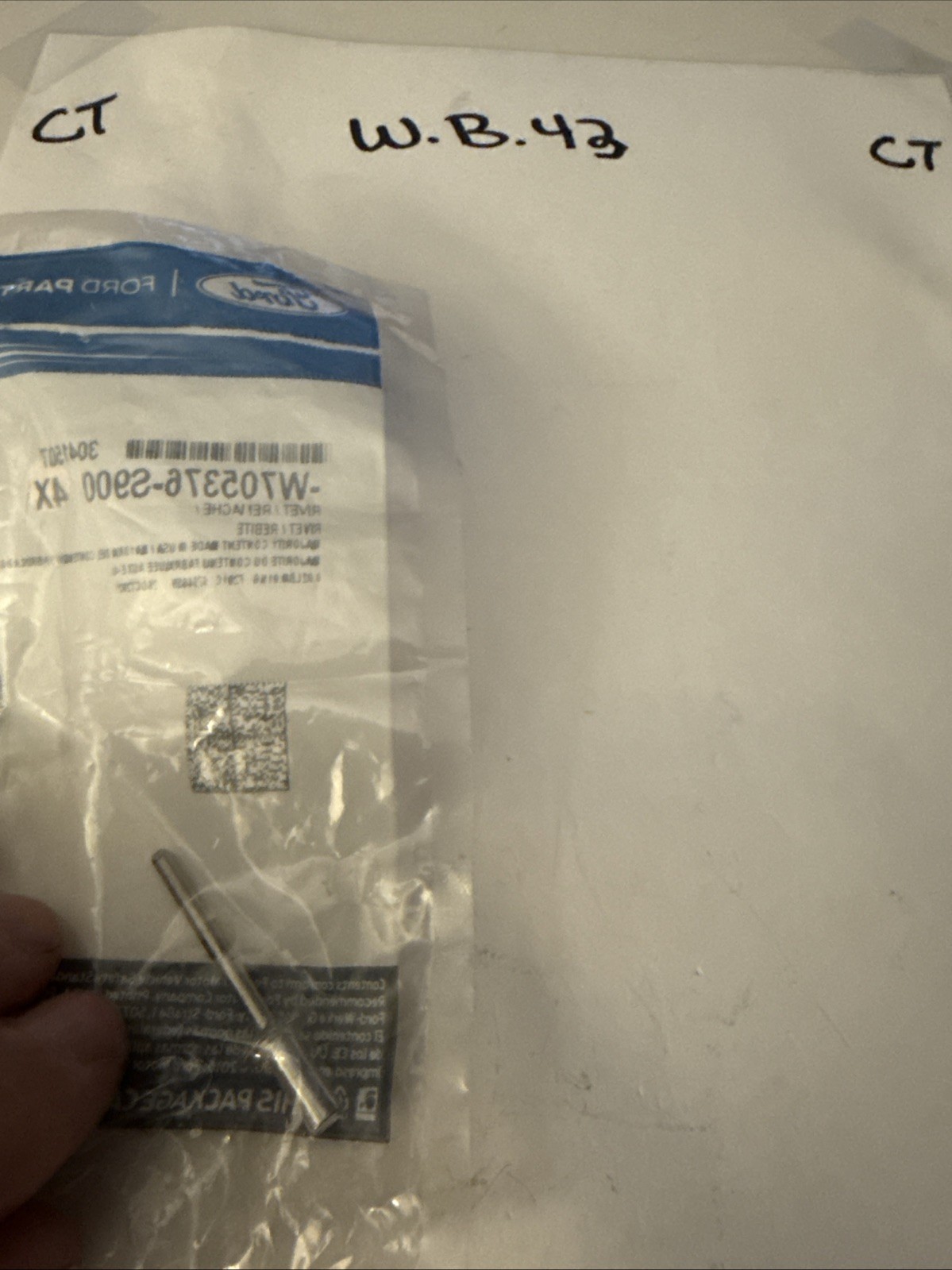 (1)Genuine Ford Lincoln MKT MKS MKC Upper Bumper Reinforcement Rivet W705376S900 - Image 3