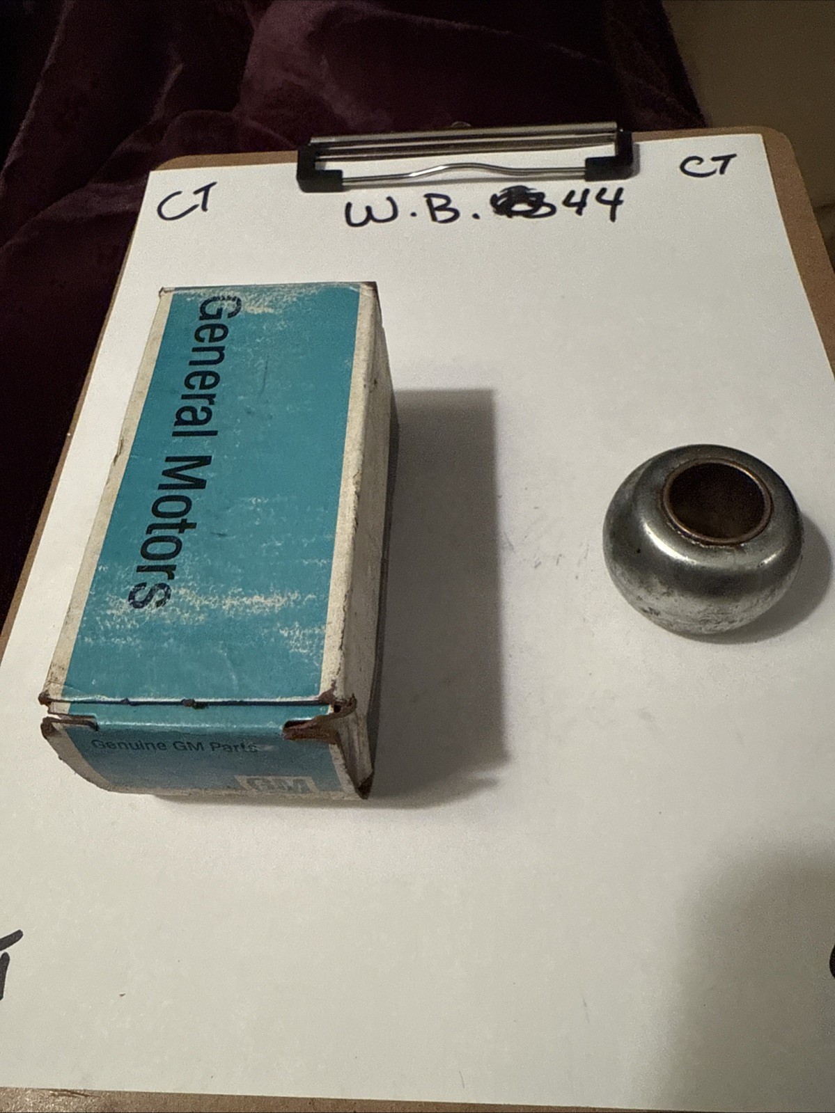 (1)Genuine Gm NOS NEW 3825940 Head Light Lamp Pivot Bearing OEM.