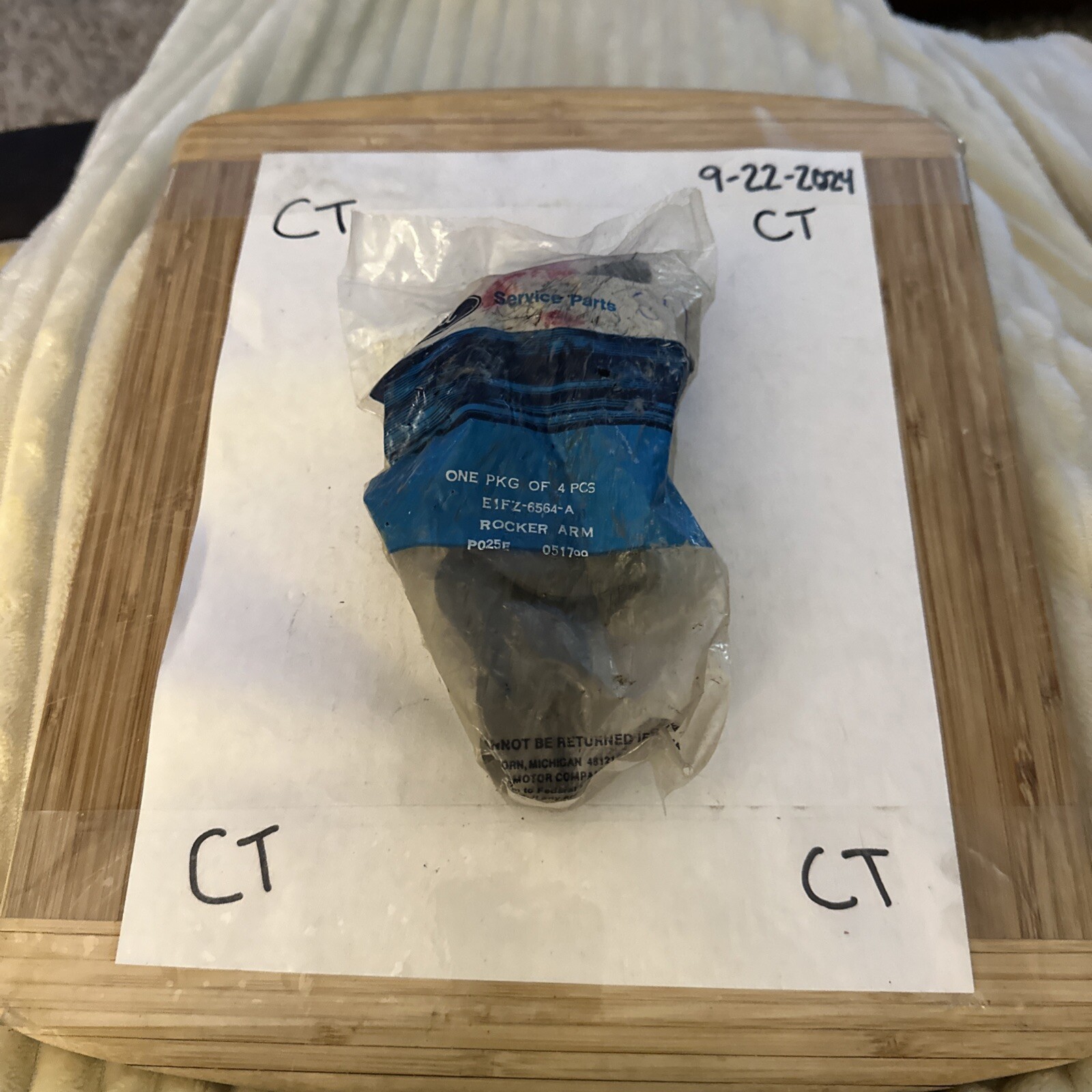 (4) NEW GENUINE OEM Ford E1FZ-6564-A Rocker Arms