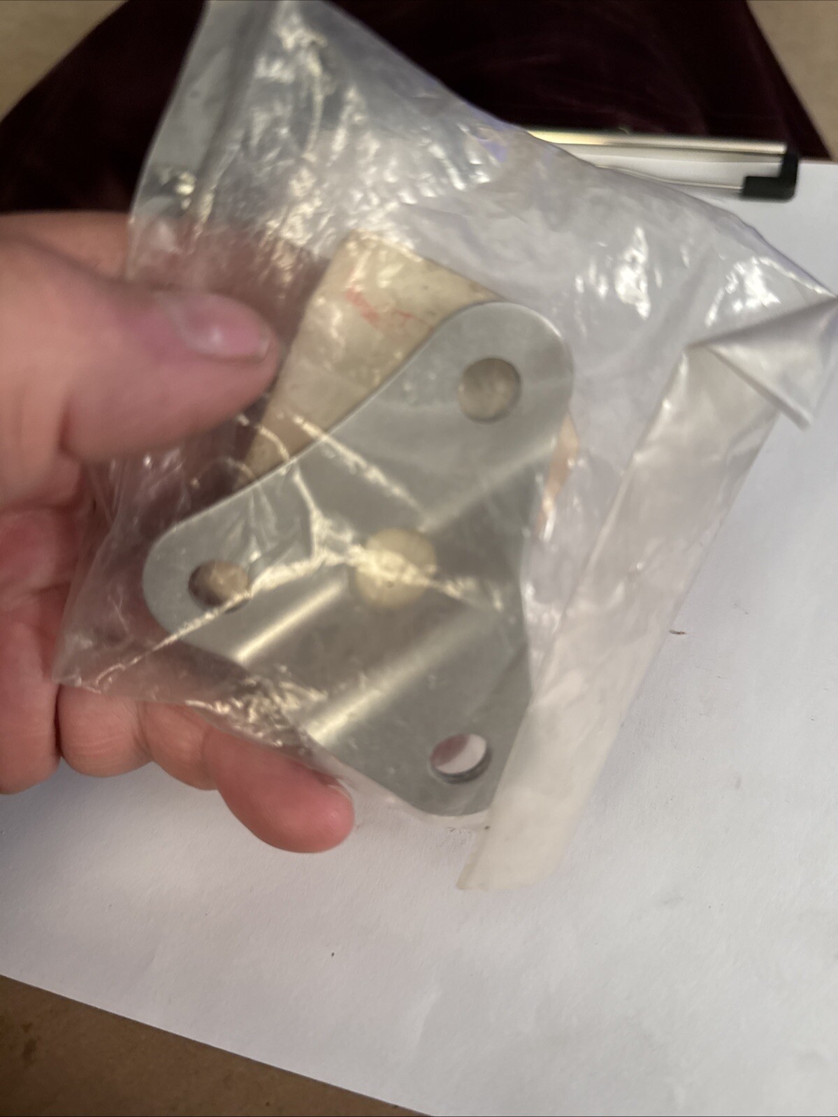 9 Suzuki - 1985-86 LT250R Motor mount Bracket 41996-19A00-13L - Image 3