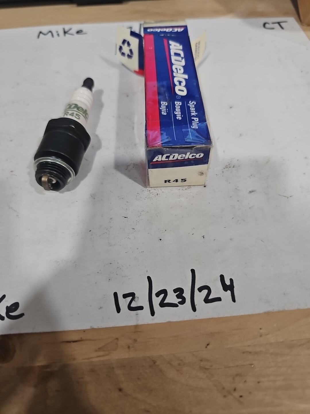 ACDelco R45 Suburban Dispatcher El Camino 14 mm Thread Conventional Spark Plug - Image 4