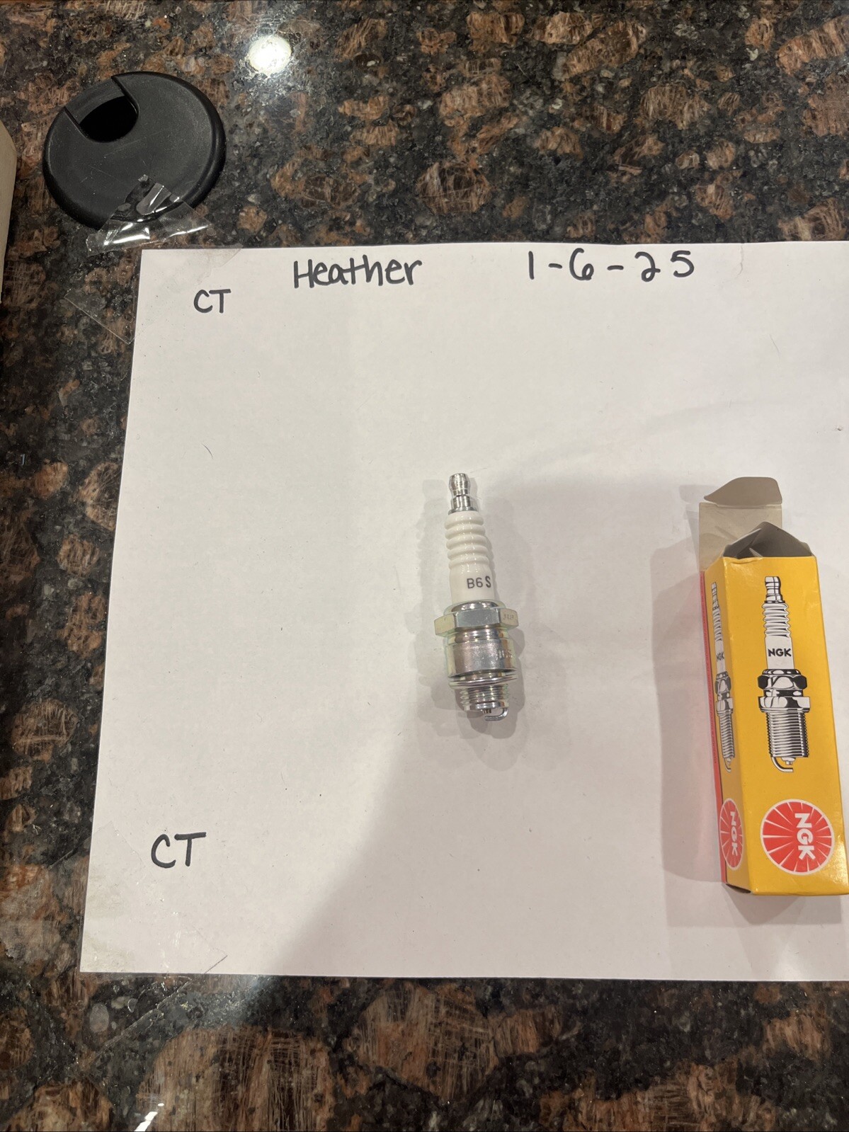 B6S 3510 NGK Nickel Spark Plug - Image 4