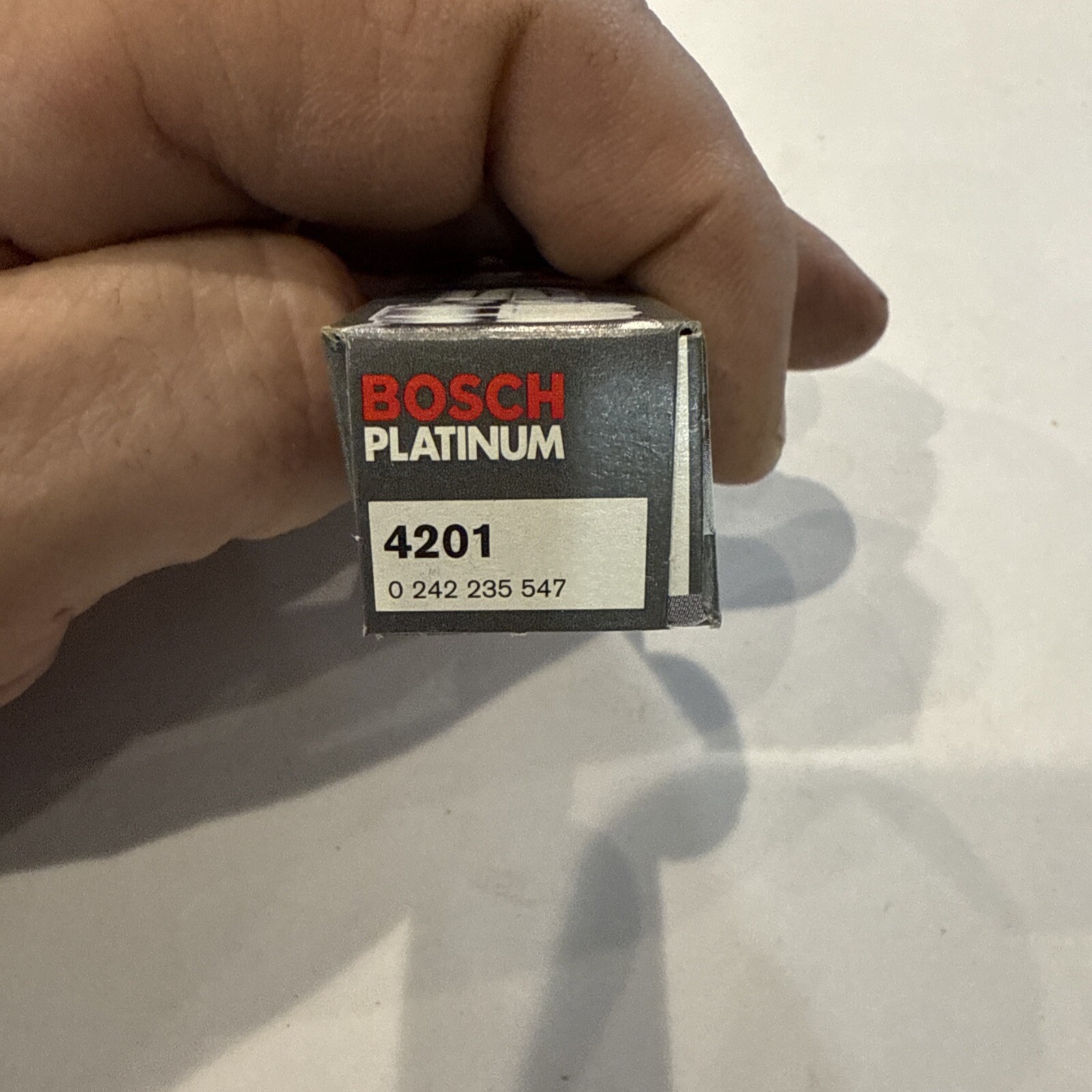 Bosch Platinum Spark Plug 4201 - Image 4