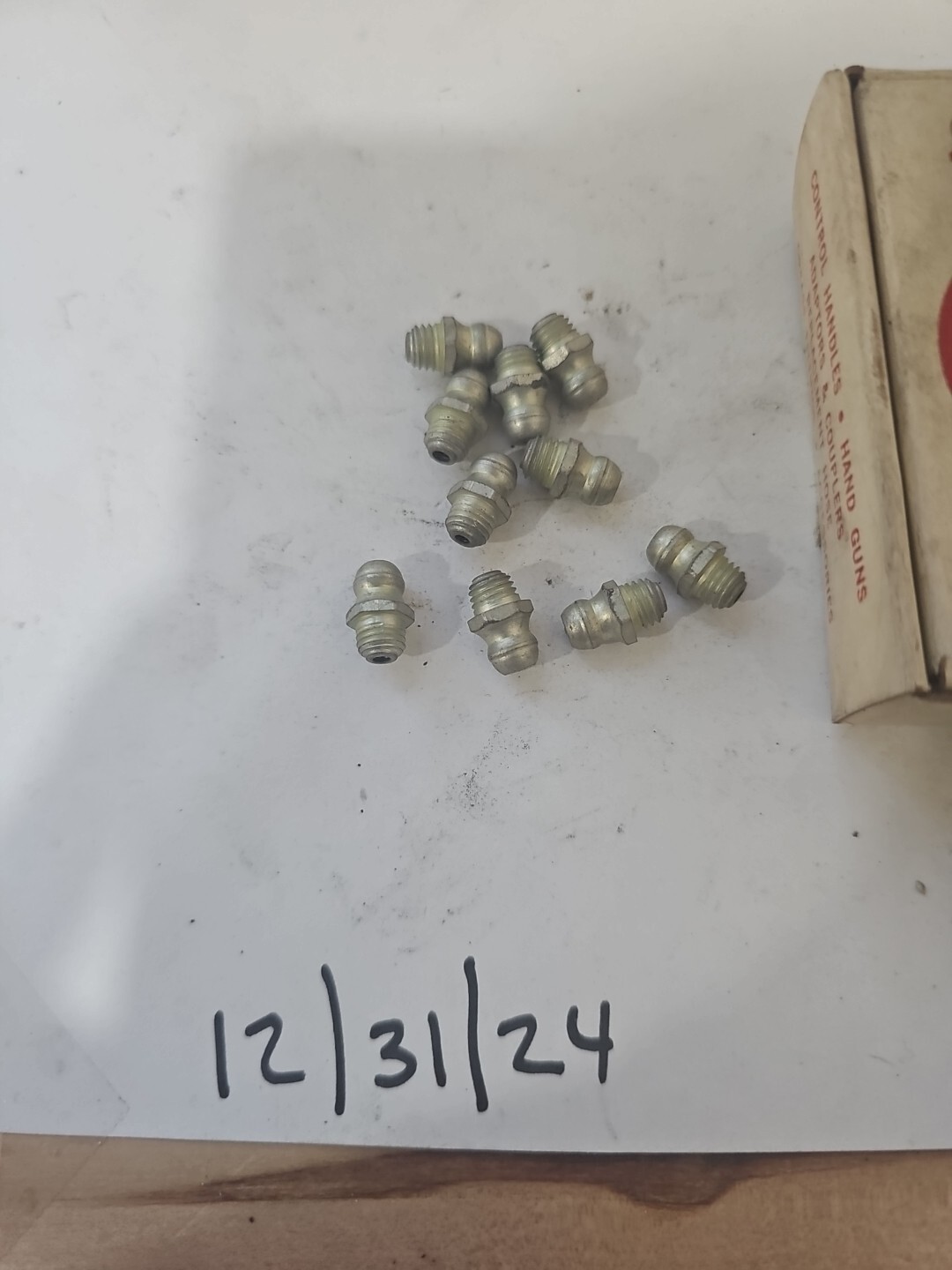 Brookins Grease Fittings #511 1/4" 28 Tap Straight 1 Package Of 10 Pcs - Image 3