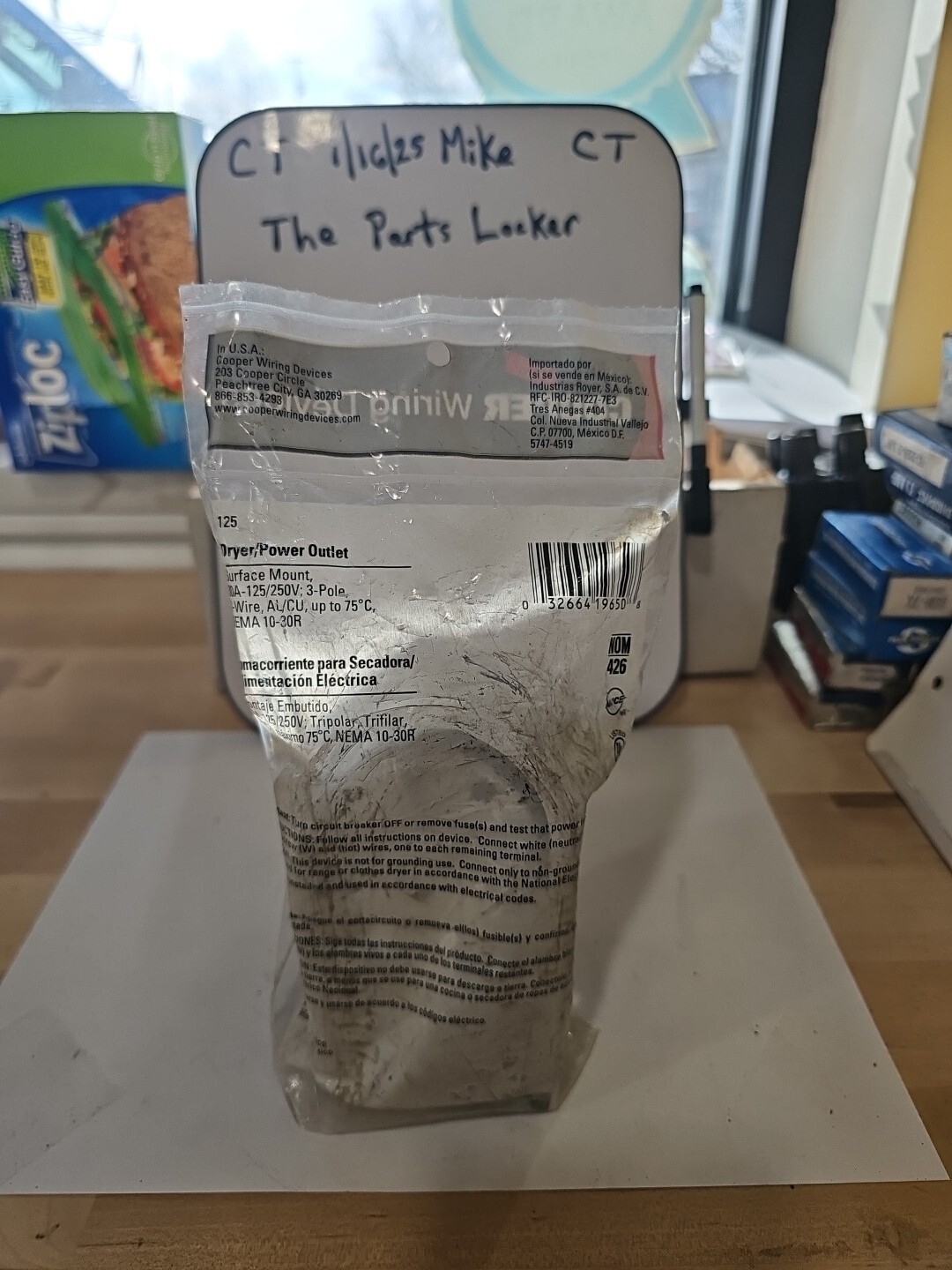 Cooper 125 Dryer Electrical Power Outlet 30A-125/250V 3-Pole 3-Wire - Image 3