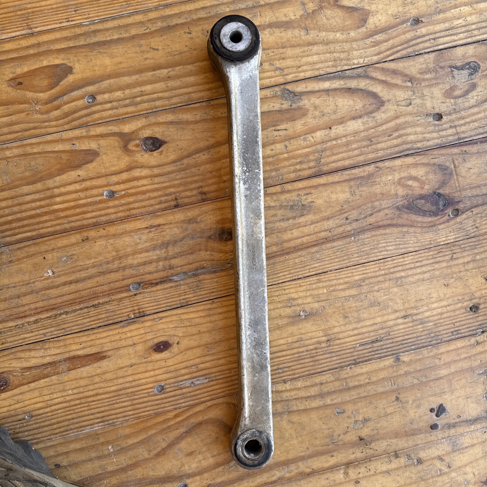 Corvette C4 REAR Lower Strut Rod Arm Passenger Right 10098132 USED Suspension