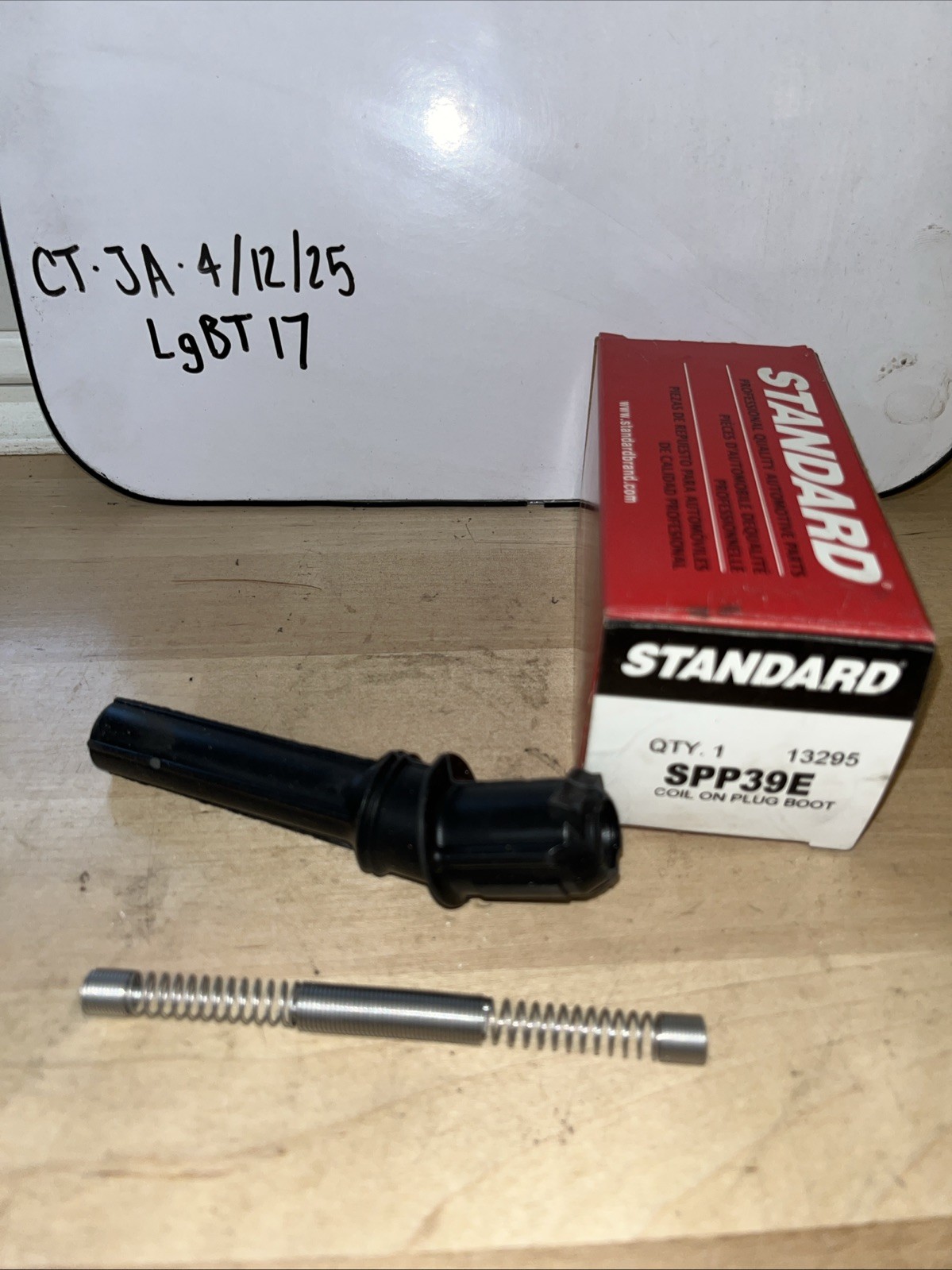 Direct Ignition Coil Boot Standard SPP39E