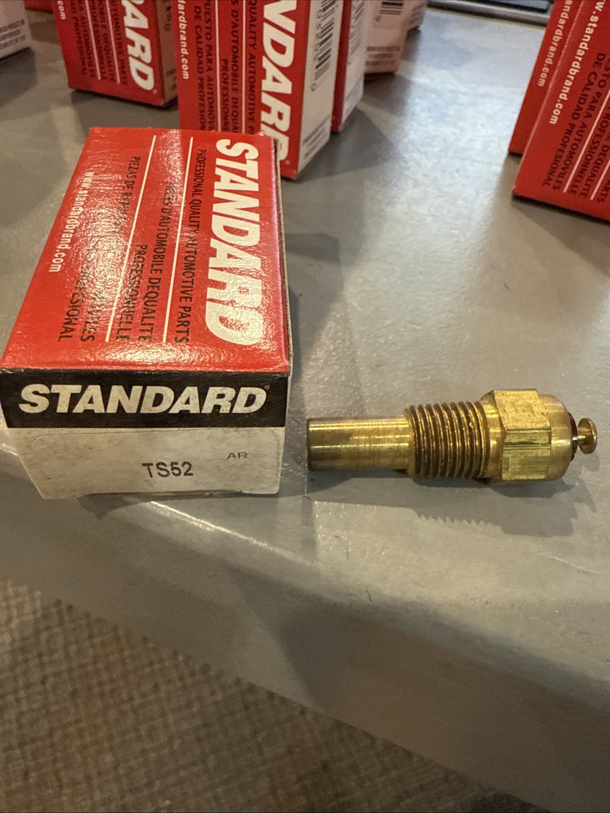 Engine Coolant Temperature Sender Standard TS-52