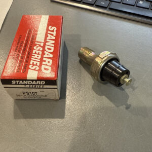 Engine Oil Pressure Switch fits 1986 Saab 9000 STANDARD T-SERIES