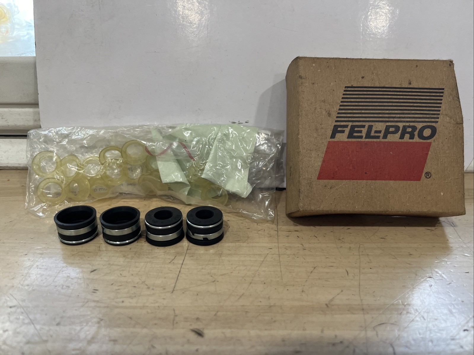 Engine Valve Stem Oil Seal Set Fel-Pro SS 72628 - Image 3