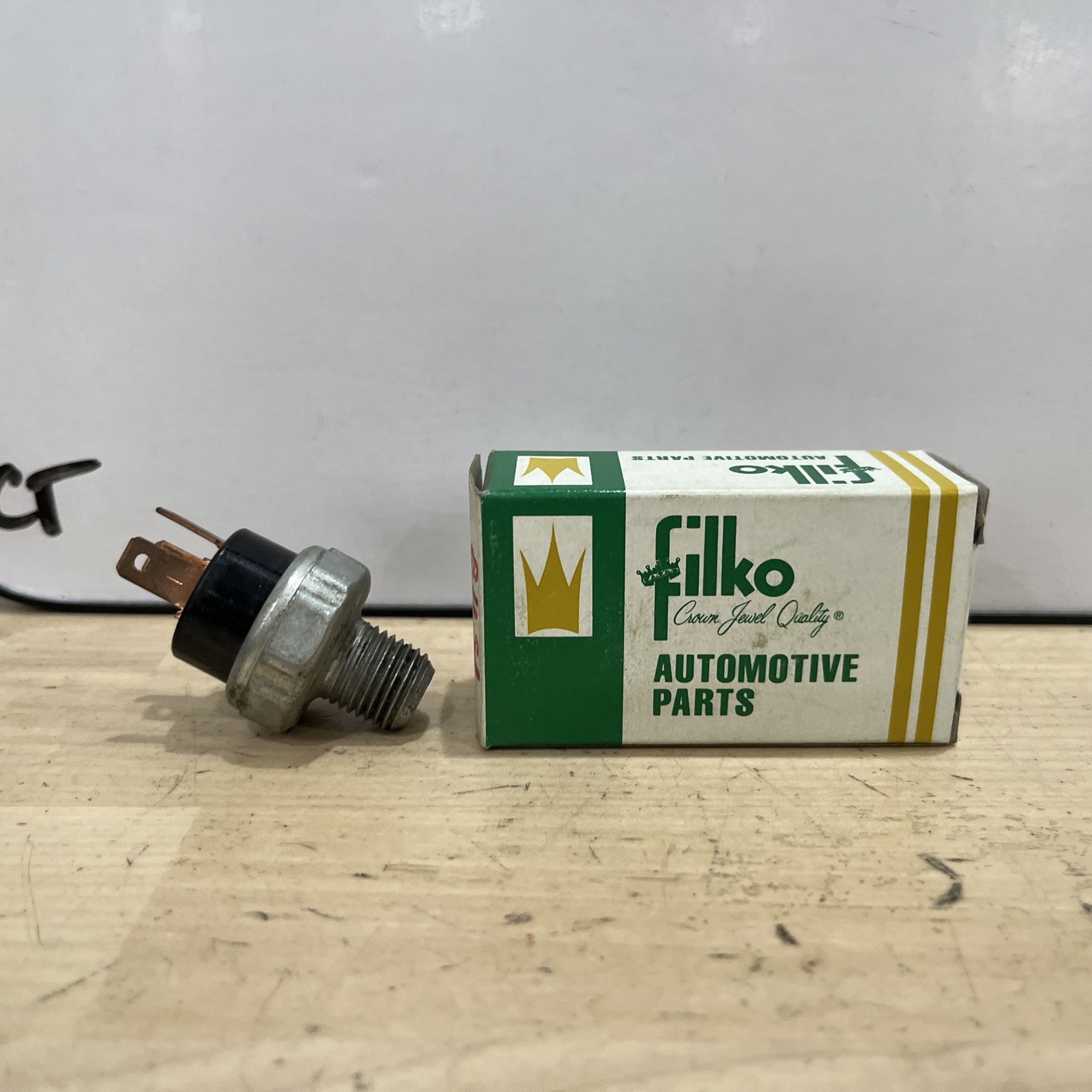 FILKO / Standard OPS42 Oil Pressure Switch NOS (PS118) - Image 3