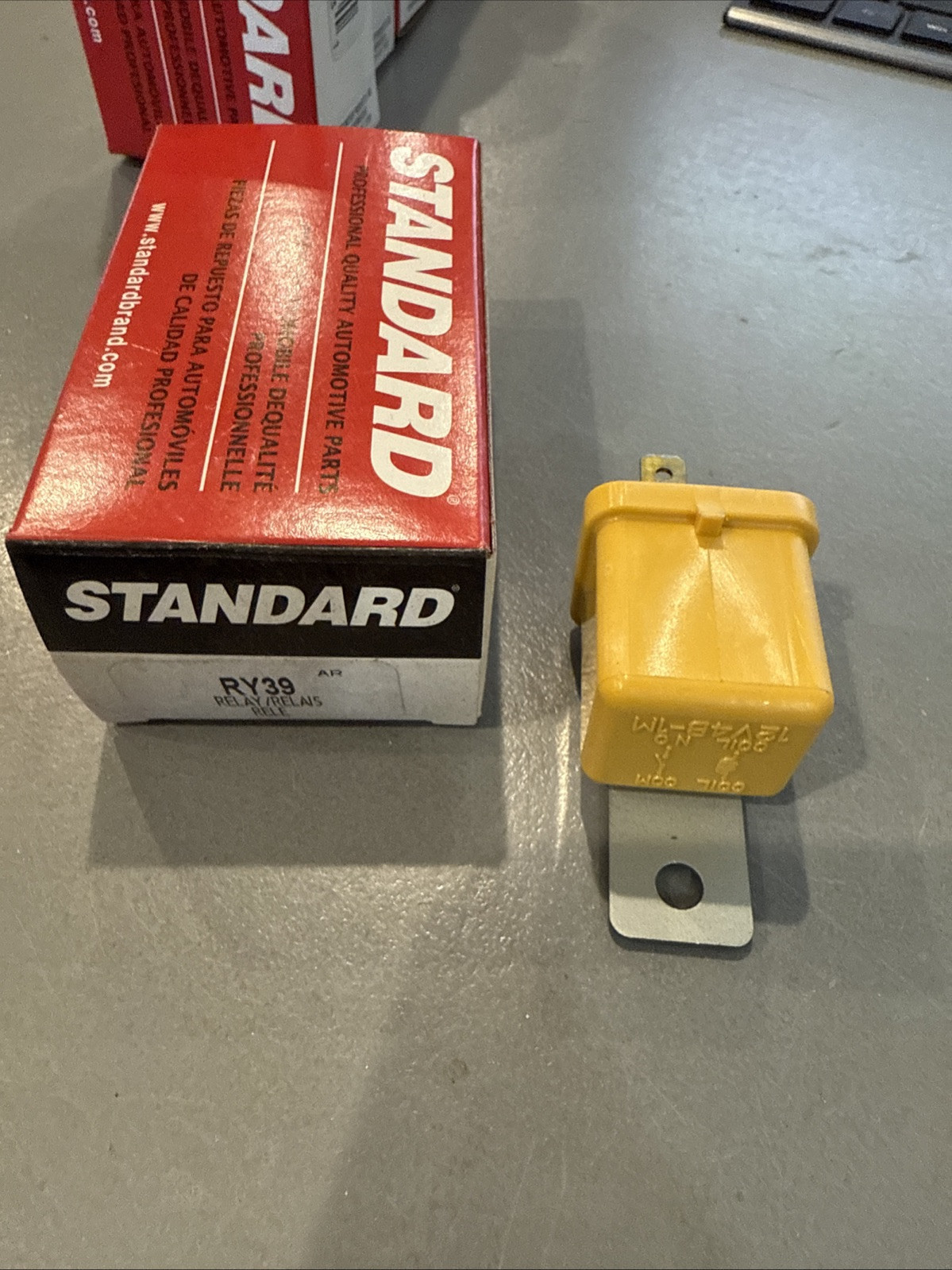 Fuel Pump Relay for 200SX, 240SX, Altima, Maxima, Pathfinder, Pickup+More RY-39