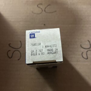 GM OEM NOS 9442372 High Beam Bulb 1999-2004 Oldsmobile Alero (NOS)