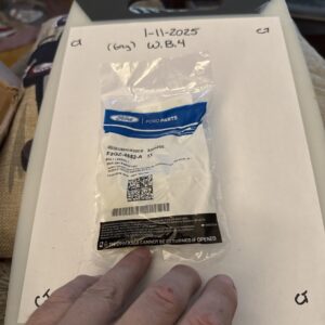 Genuine Ford Drive Shaft Assembly Front Bolt F2GZ-4682-A (1)