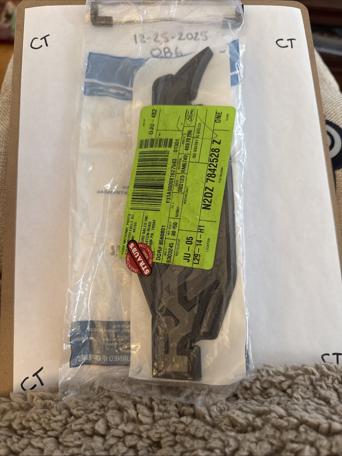 Genuine Ford Emblem N2DZ-7842528-Z - Image 4