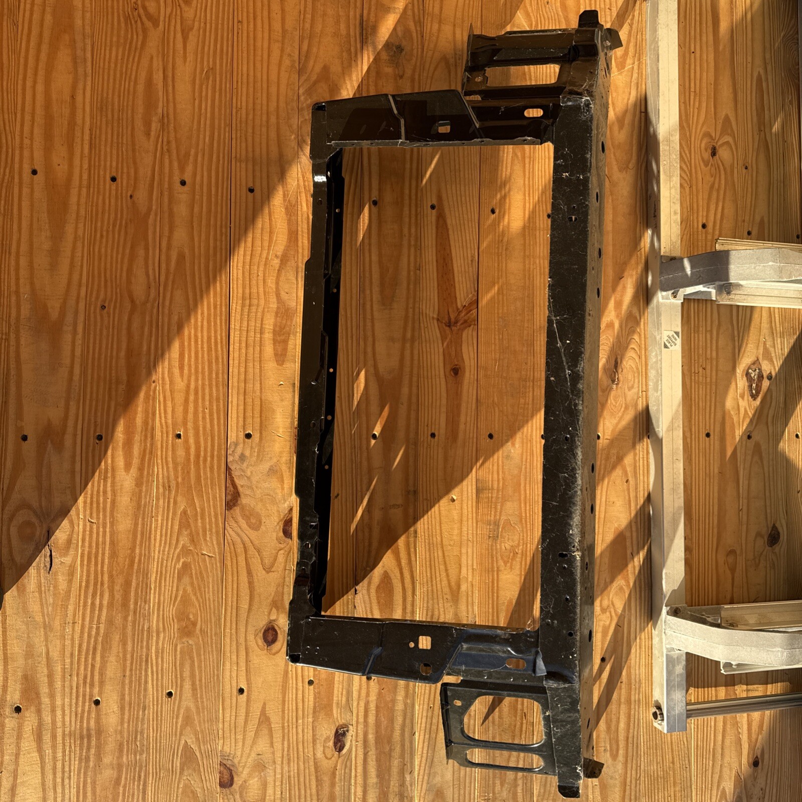 Genuine GM Engine Compartment Front Panel 22844490 - Image 3