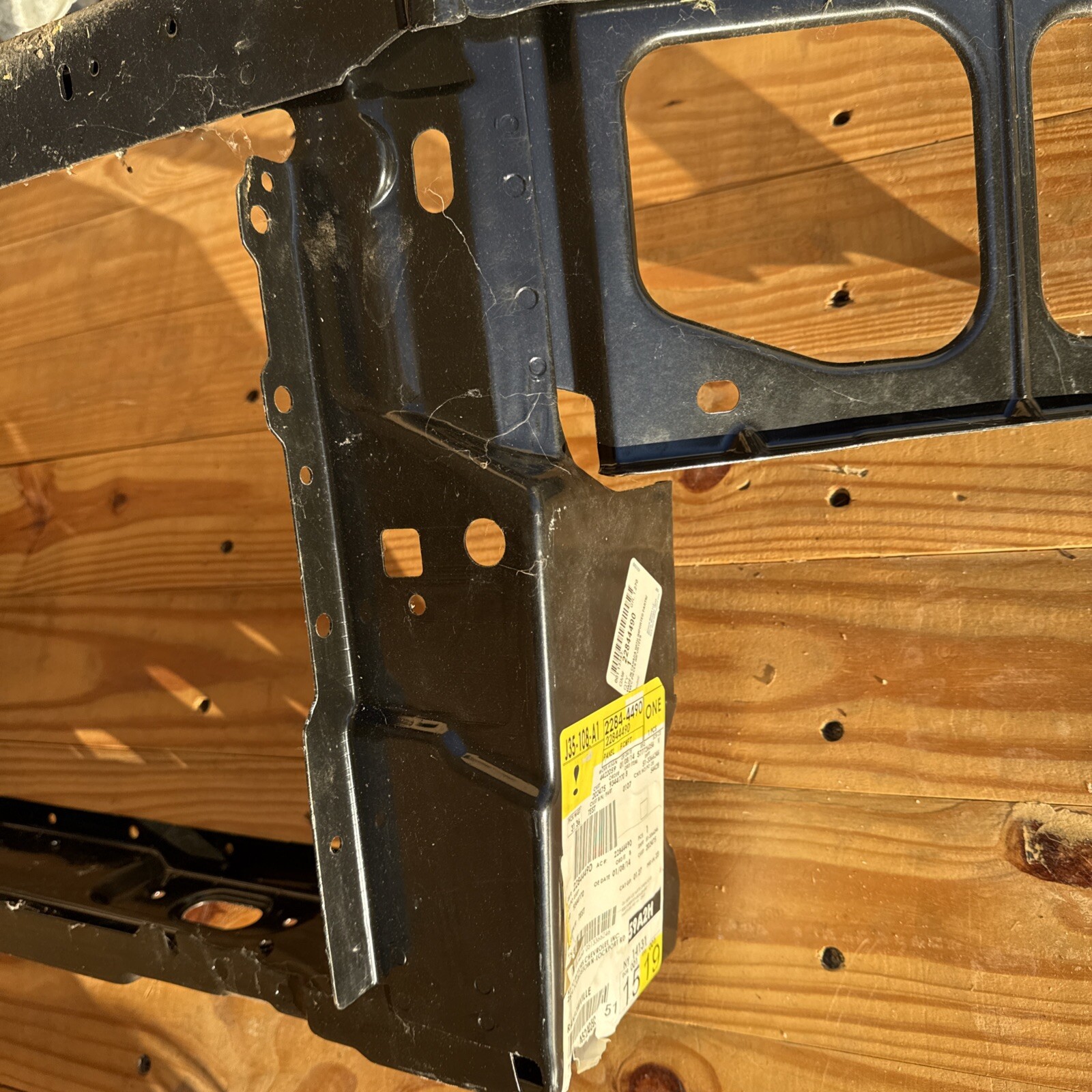 Genuine GM Engine Compartment Front Panel 22844490 - Image 4