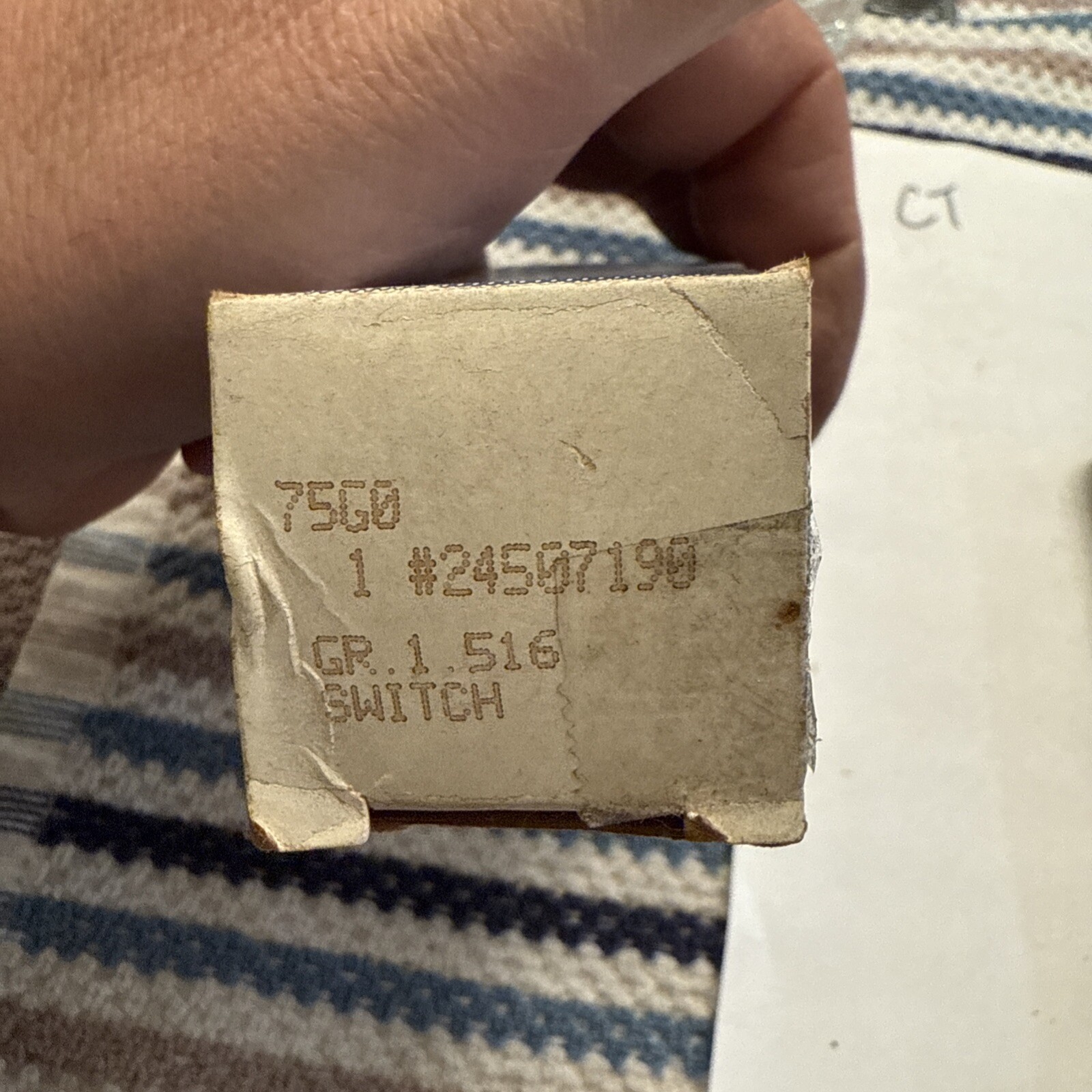 Genuine OEM GM 93-02 Camaro Firebird LT1 / LS1 94-96 Impala SS Oil Level Sensor - Image 3