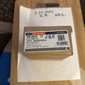 Genuine OEM Motorcraft SW6643 Ford 9L3Z15B691DA Overhead Console Switch
