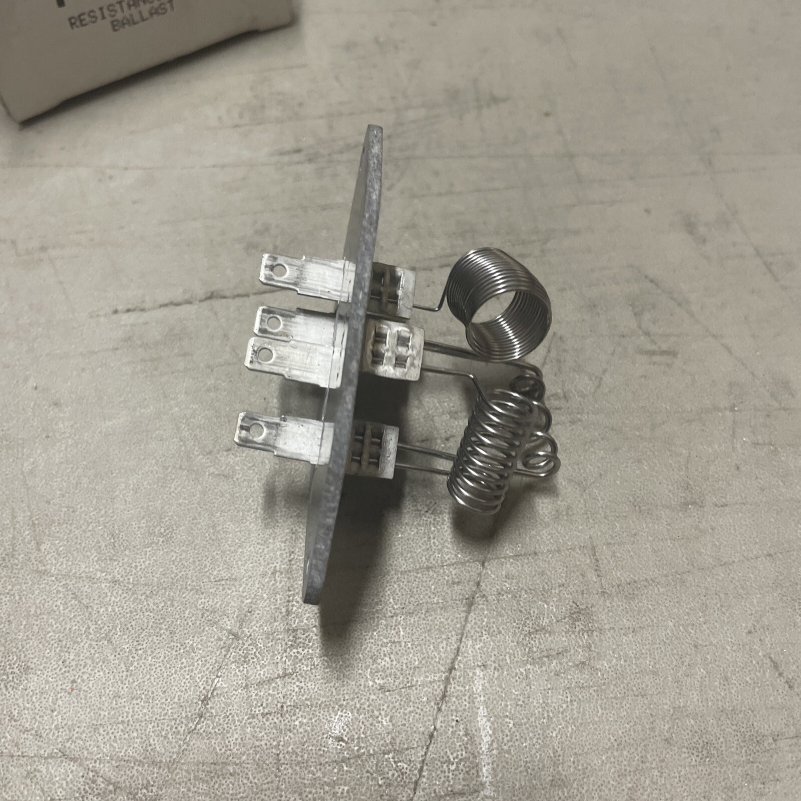 HVAC Blower Motor Resistor Standard RU-62 - Image 4