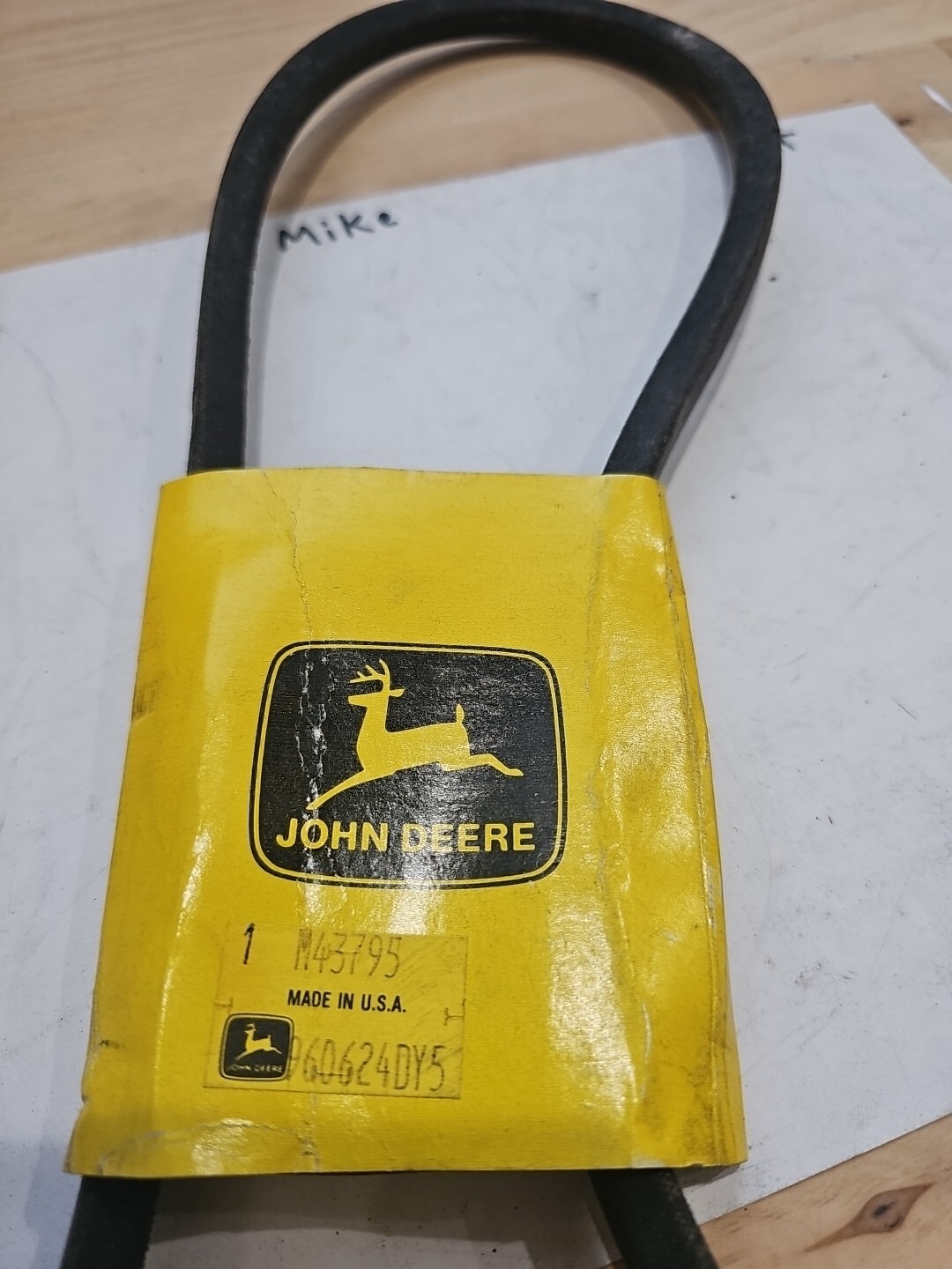 JOHN DEERE PART V-Belt Fits JOHN DEERE A-H46637, AM35380 H146637 M43795 (1/2x41)