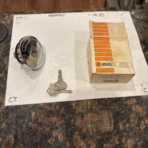 Metal Locking Gas Cap w/ Keys For Volkswagen 2249 Univel