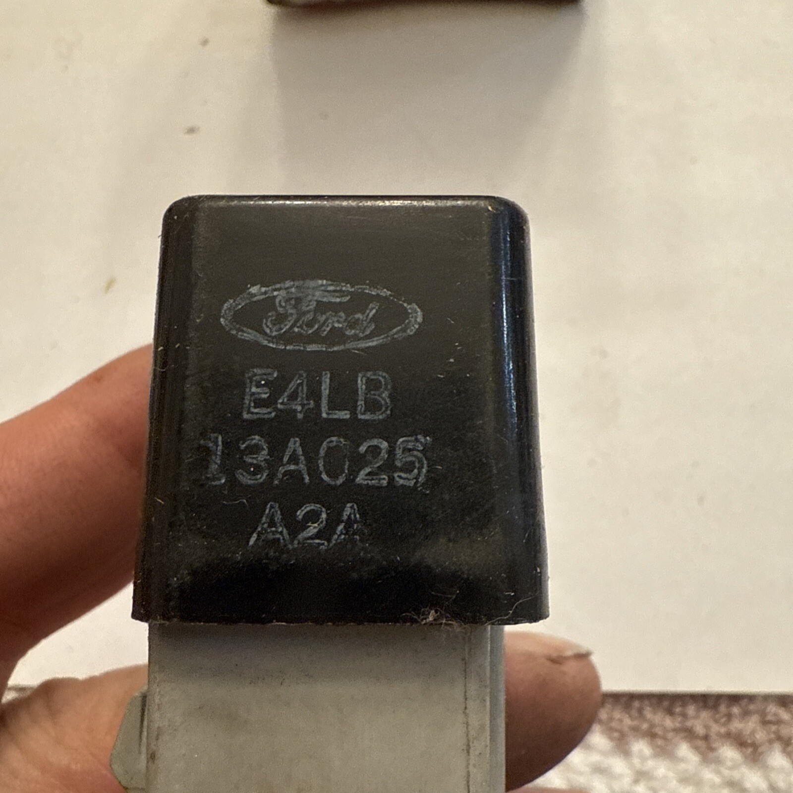 Motorcraft DY-408 EEC Electronic Engine Control PCM Relay E3AZ-12A646-A - Image 3