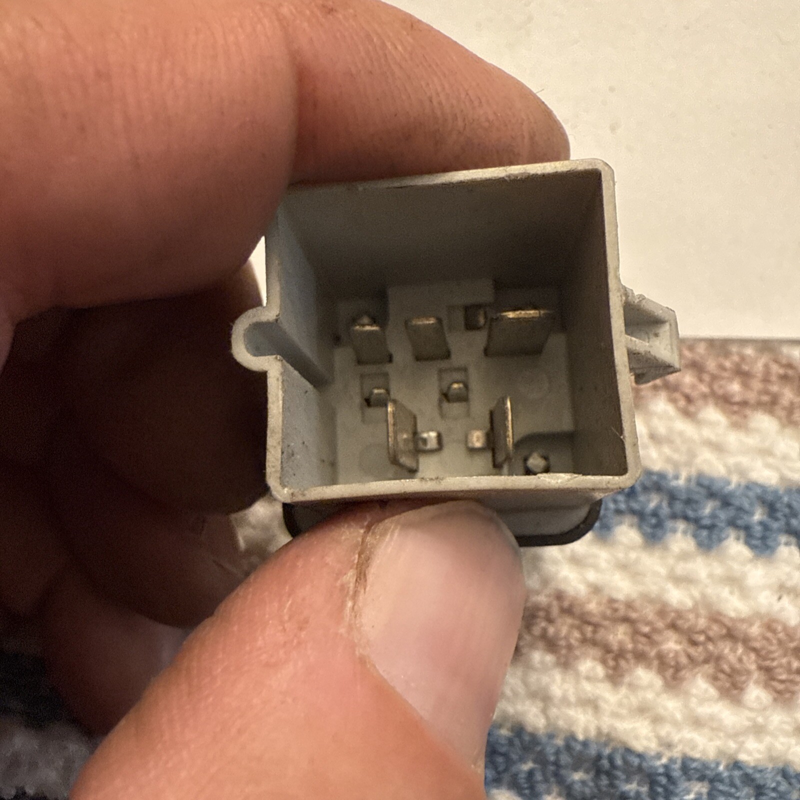 Motorcraft DY-408 EEC Electronic Engine Control PCM Relay E3AZ-12A646-A - Image 5