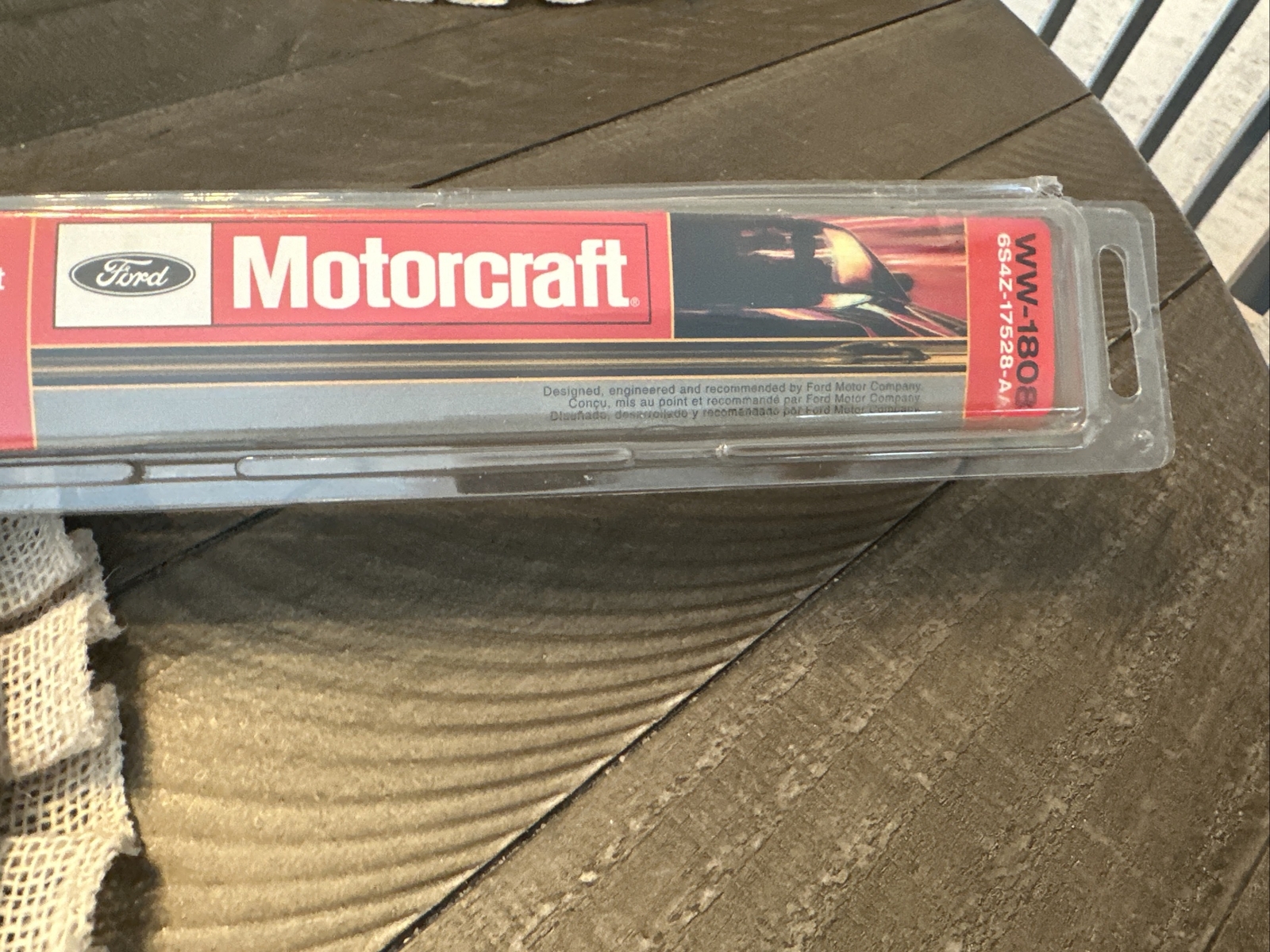 Motorcraft WW-1808 Wiper Blade Assembly - 2006 - 2011 Ford Focus