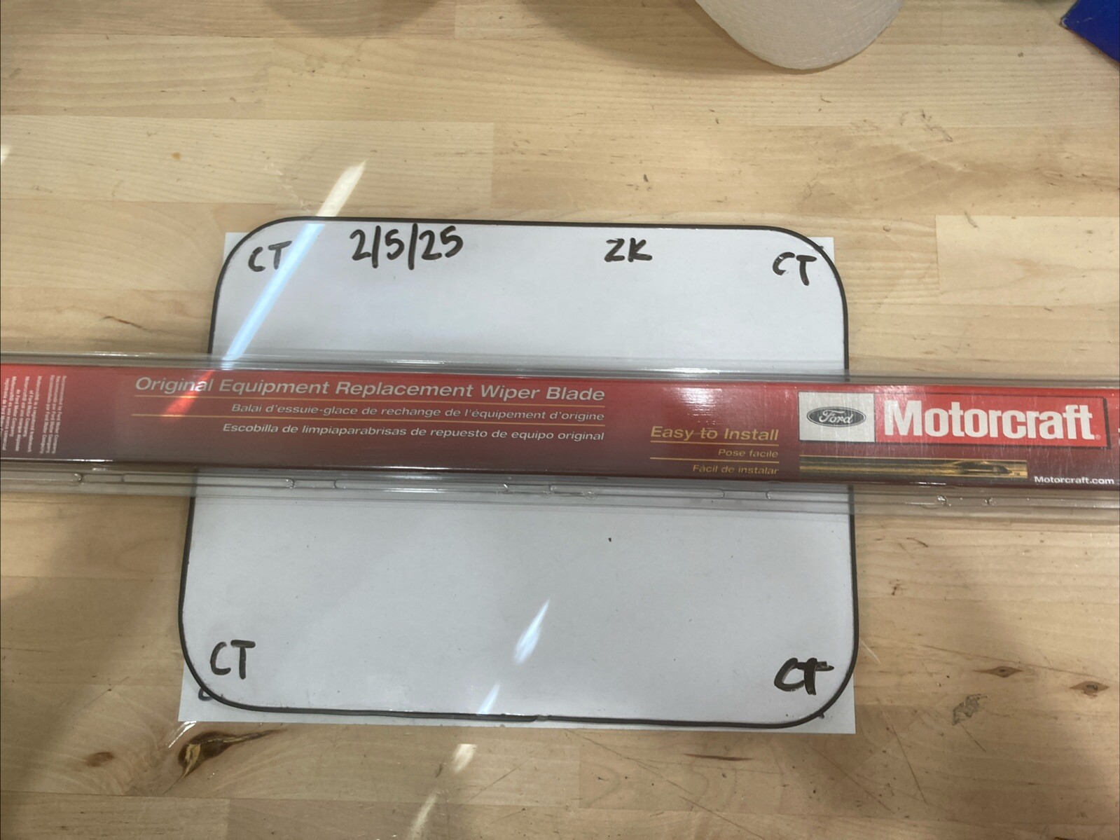 Motorcraft Windshield Wiper WW-1801 18” (XF1Z-17528-AA)