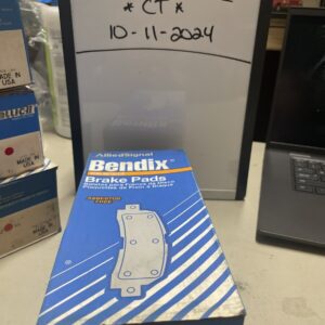 NEW Bendix MKD84 Semi-Metallic Front Disc Brake Pads