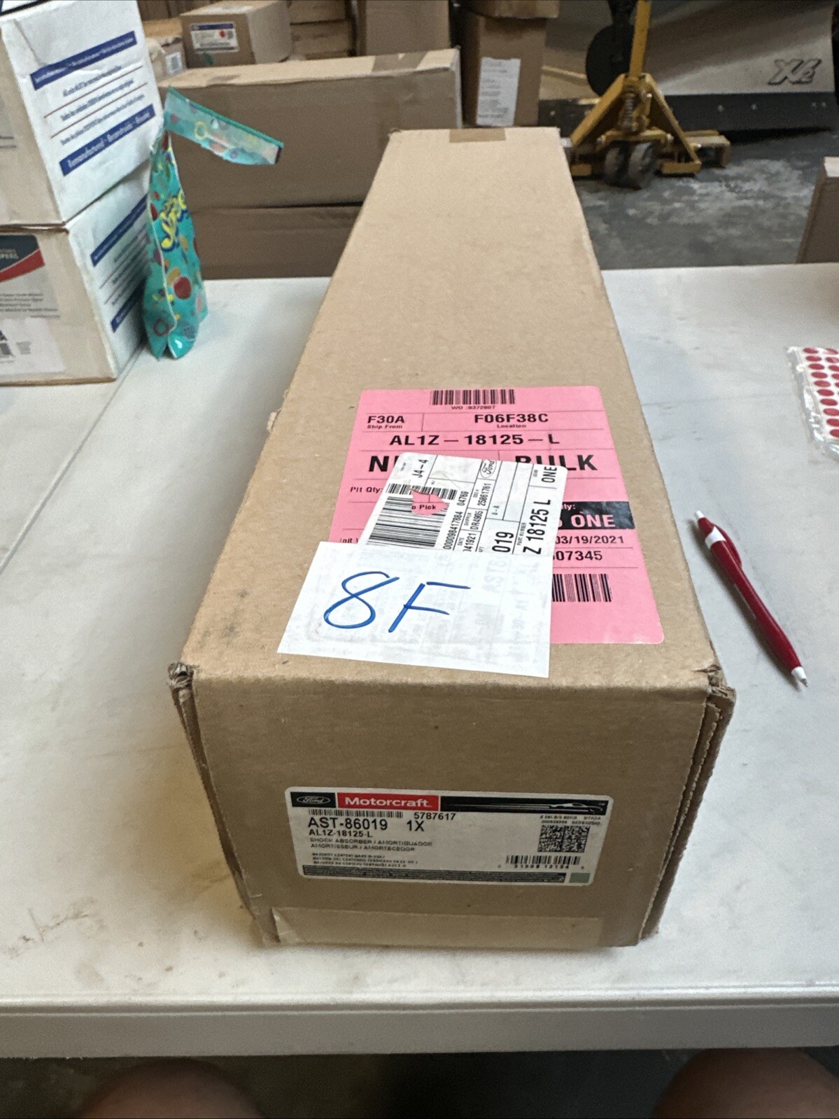 NEW Motorcraft Shock Absorber Rear AST-86019 Expedition Navigator 2011-2017 - Image 3