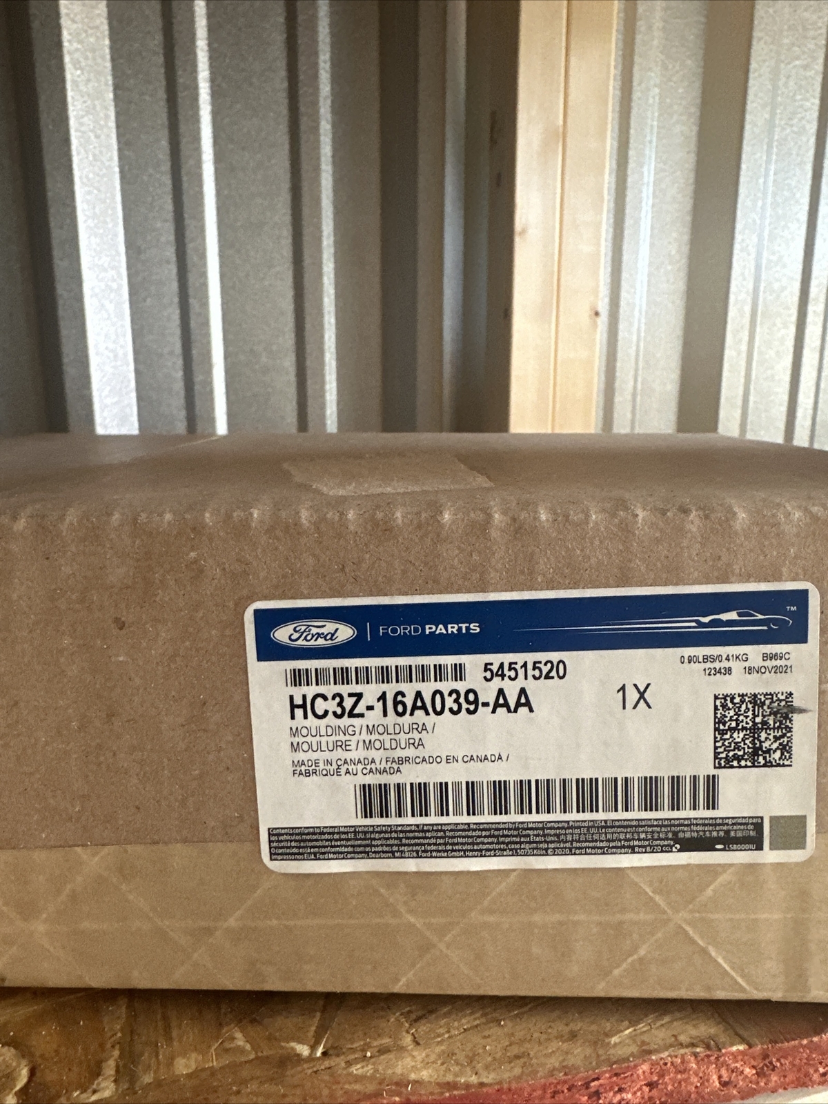 NEW OEM Ford 2017-2022 F-250 Super Duty Rear Fender Trim Molding HC3Z-16A039-AA