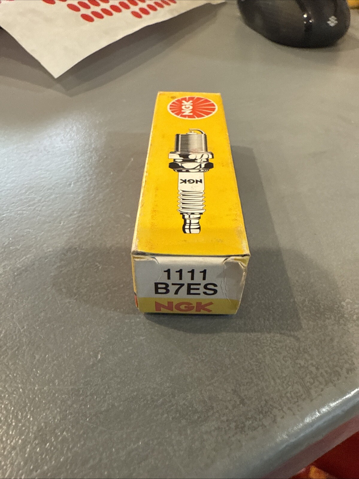 NGK B7ES / 1111 B7ES Standard Spark Plugs