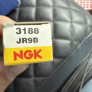 NGK - Standard Spark Plug  (JR9B) 3188
