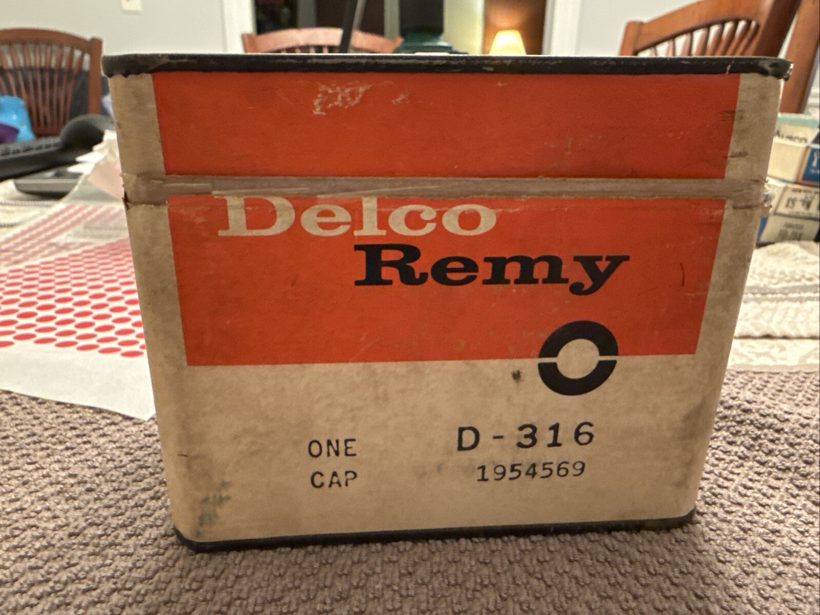 NOS 800057 AC DELCO DISTRIBUTOR CAP D-316R IN LINE 6 CYLINDER GM