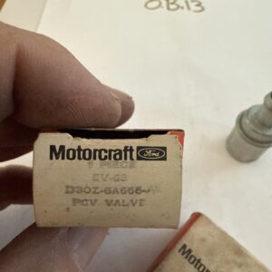 NOS Ford Motorcraft pcv valve EV68 D2oe-6a666-AA Early Style Correct