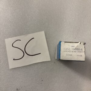 NOS Genuine Ford 1983 Cigarette Lighter Socket Retainer & Ring E3SZ-15055-A