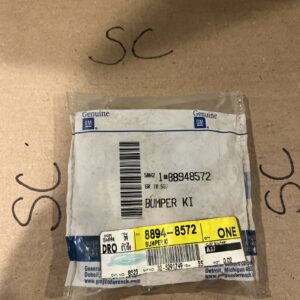 NOS OEM GM 88948572 Door Bumper Kit- B18-44