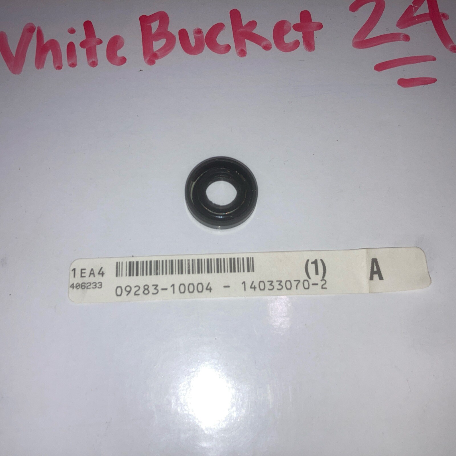 NOS Suzuki GSX-R1100 GSX-R750 RM125 RM250 RM80 VS700 VS750 Seal 09283-10004 - Image 3