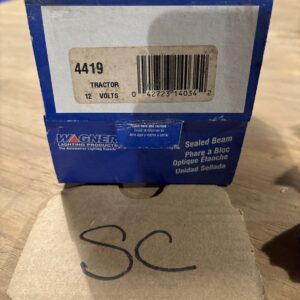 NOS Wagner 4419 Tractor Lamp Sealed Beam 12V CLEAR