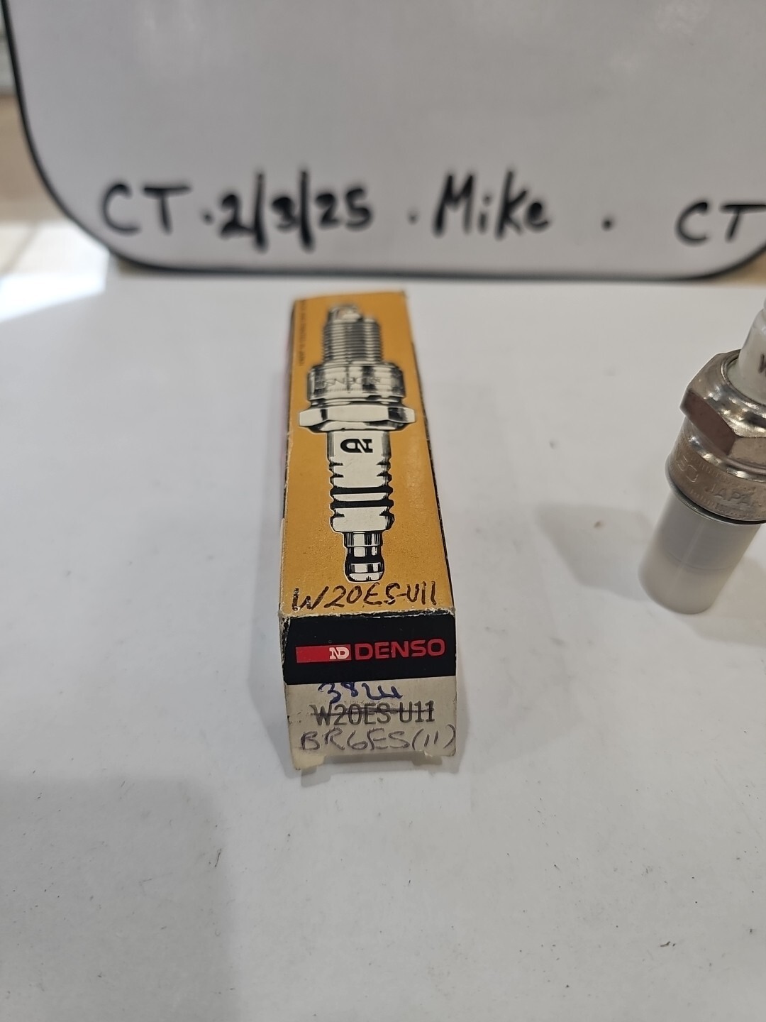 New Denso Conventional Spark Plug W20ES-U11 - Image 3