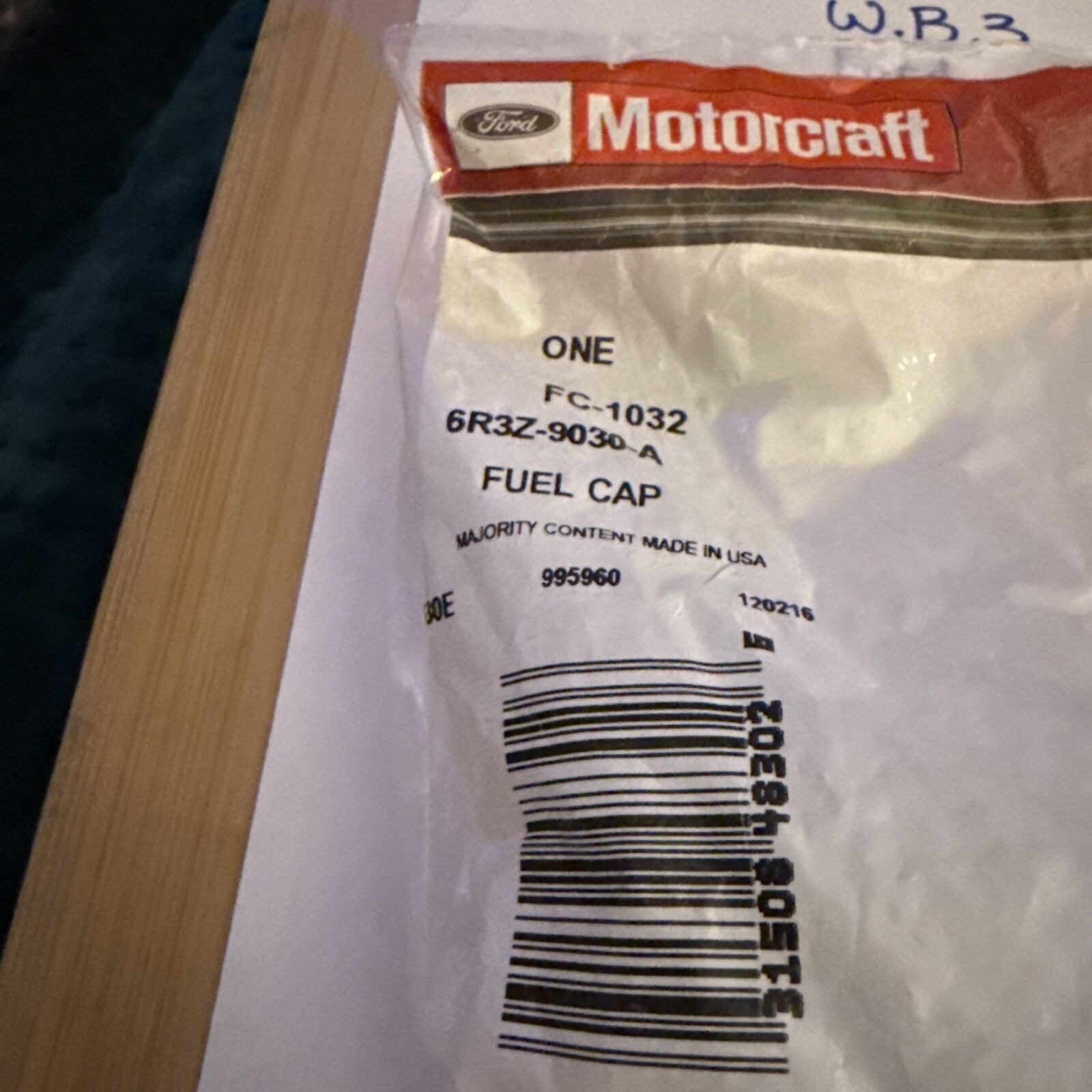 New Genuine Ford Mustang Gas Cap Fuel Tank Filler Cover Assembly OE 6R3Z9030A - Image 3