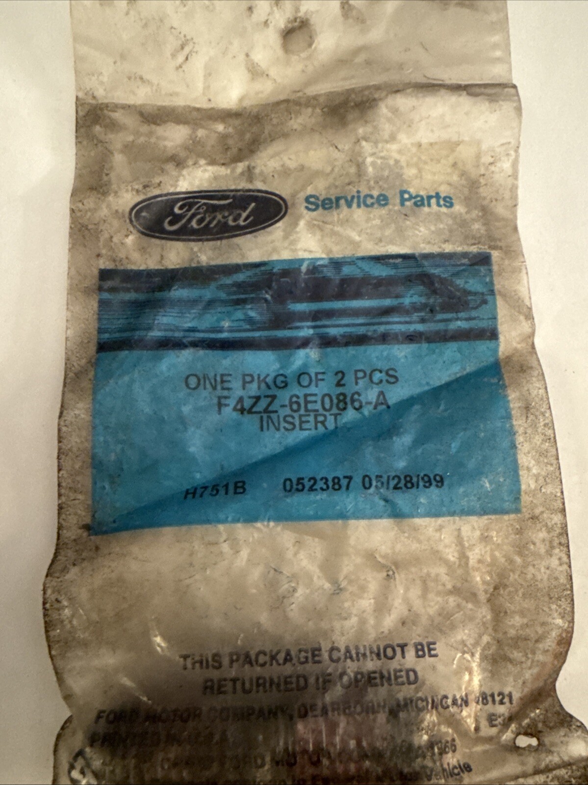 New Old Stock Ford Genuine Inserts Set of 2 Part #F4ZZ-6E086-A. - Image 3