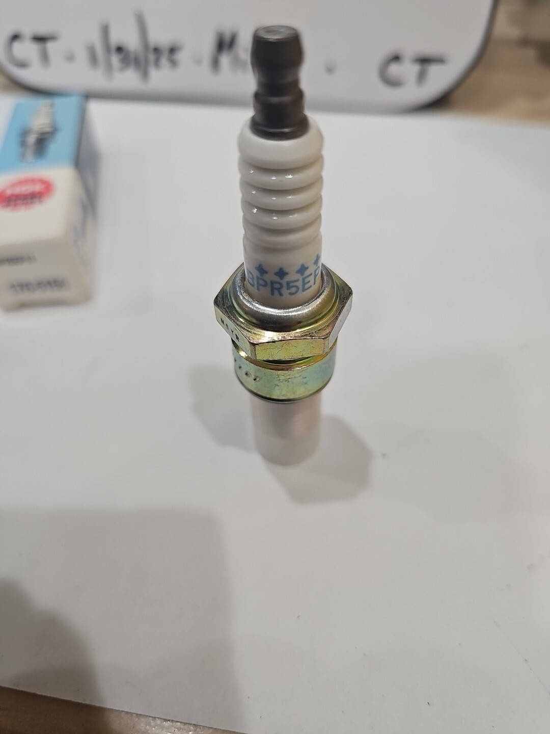 New Vintage Beck/Arnley NGK Spark Plug W30-255 / 176-5156 / BPR5EP-11 - Image 4