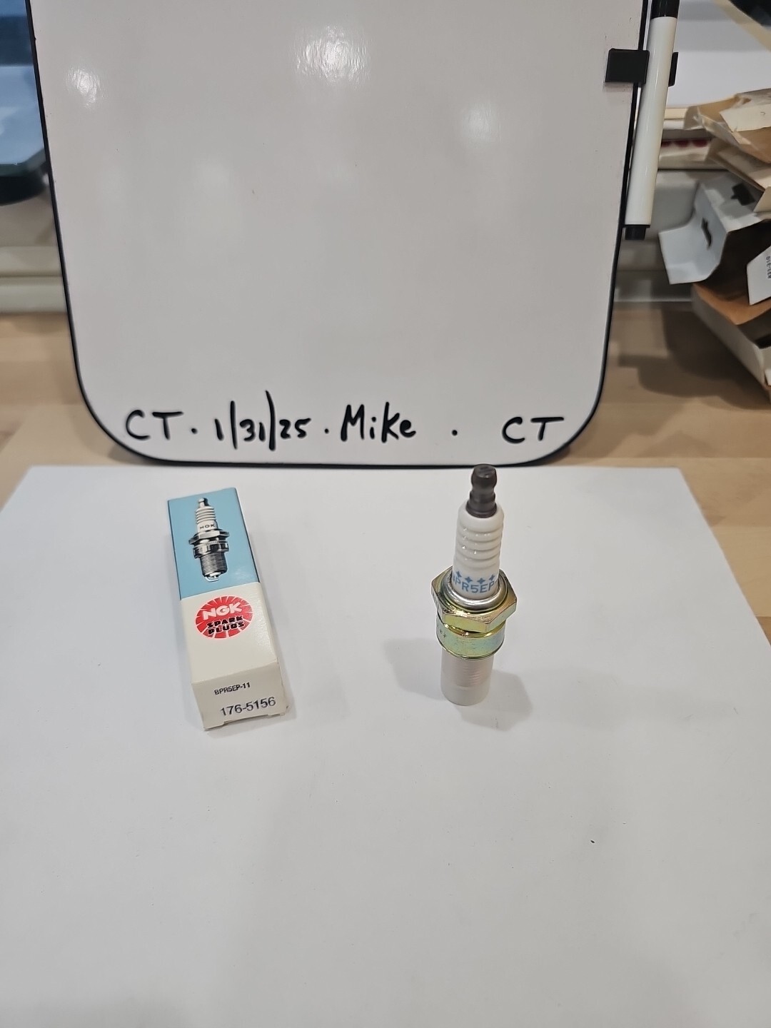 New Vintage Beck/Arnley NGK Spark Plug W30-255 / 176-5156 / BPR5EP-11